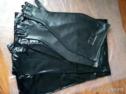 德國(guó) jugitec 特種橡膠防護(hù)手套,手套箱 / 隔離艙硬核防護(hù)標(biāo)桿
